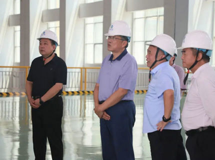 马建华一行调研ng电子游戏公司并探望慰问基层职工